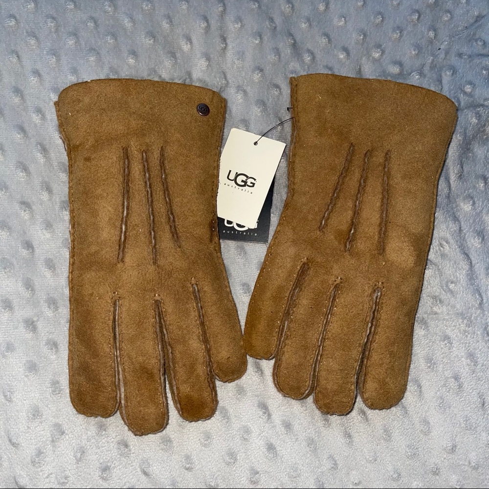 UGG Gloves Medium NEW